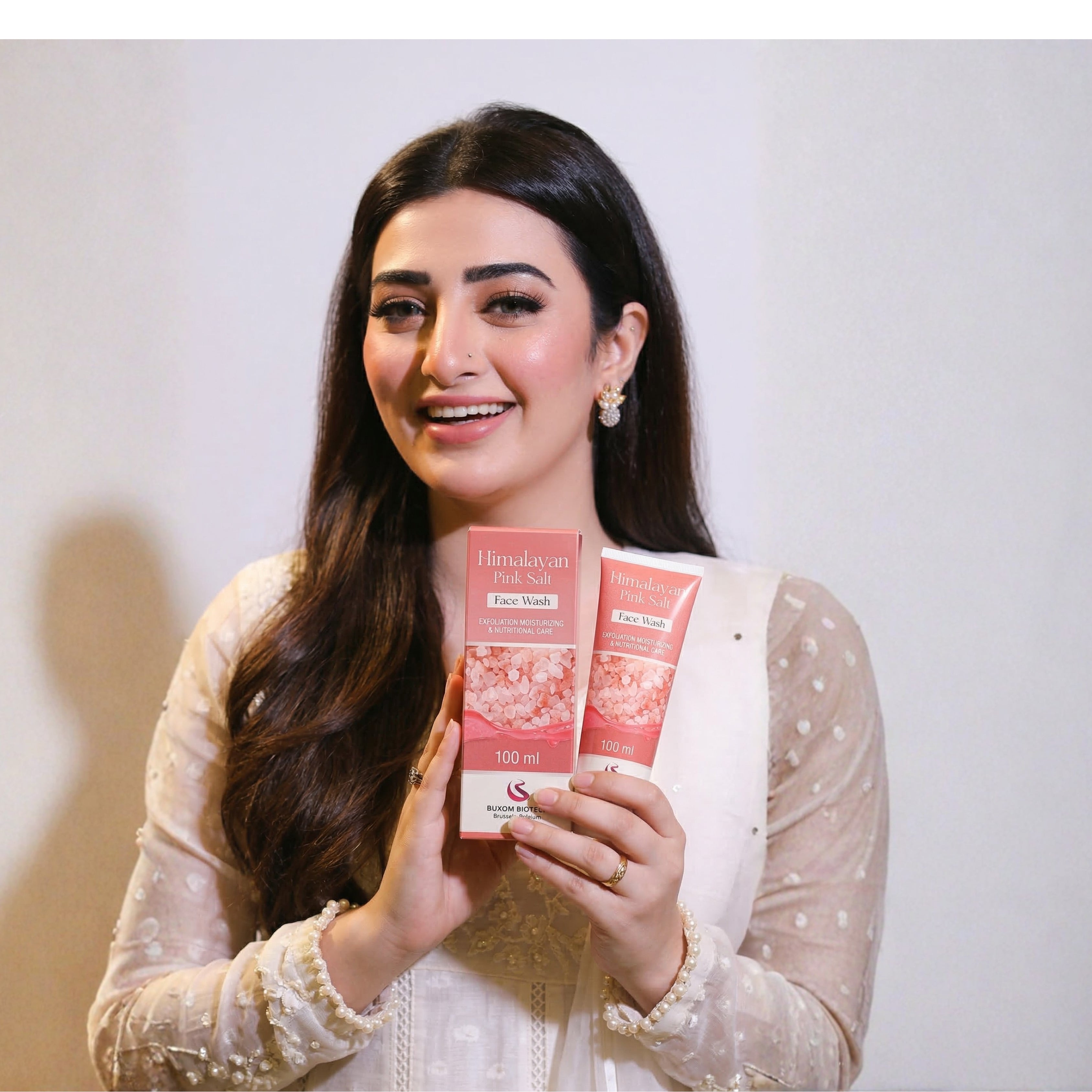 Himalayan Pink Salt Face Wash | 84 Minerals | pH Balanced | Halal Certified - 100ml